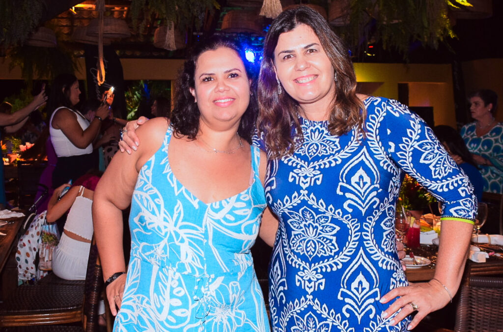 Juliana Veloso, da Duemondi Viagens e Monica Martinez, da Azul Viagens Alphaville