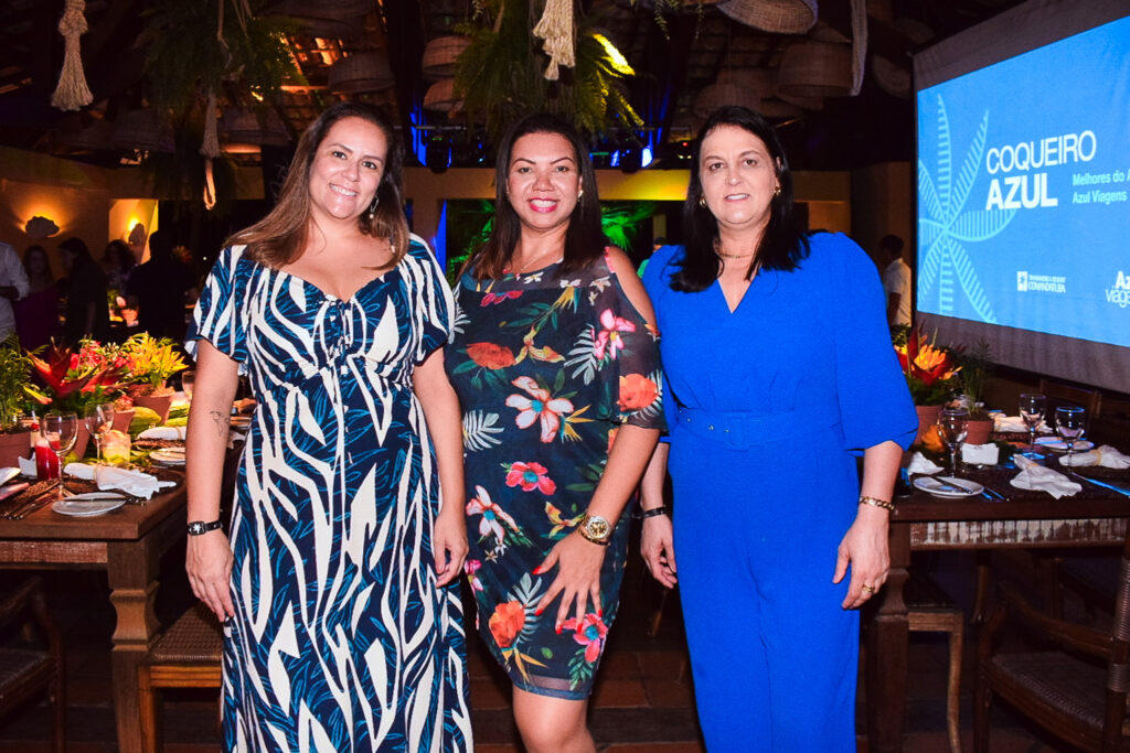 Amanda Rodrigues, Danielle Cavalcante e Meire Braga durante a festa de premiação Coqueiro Azul