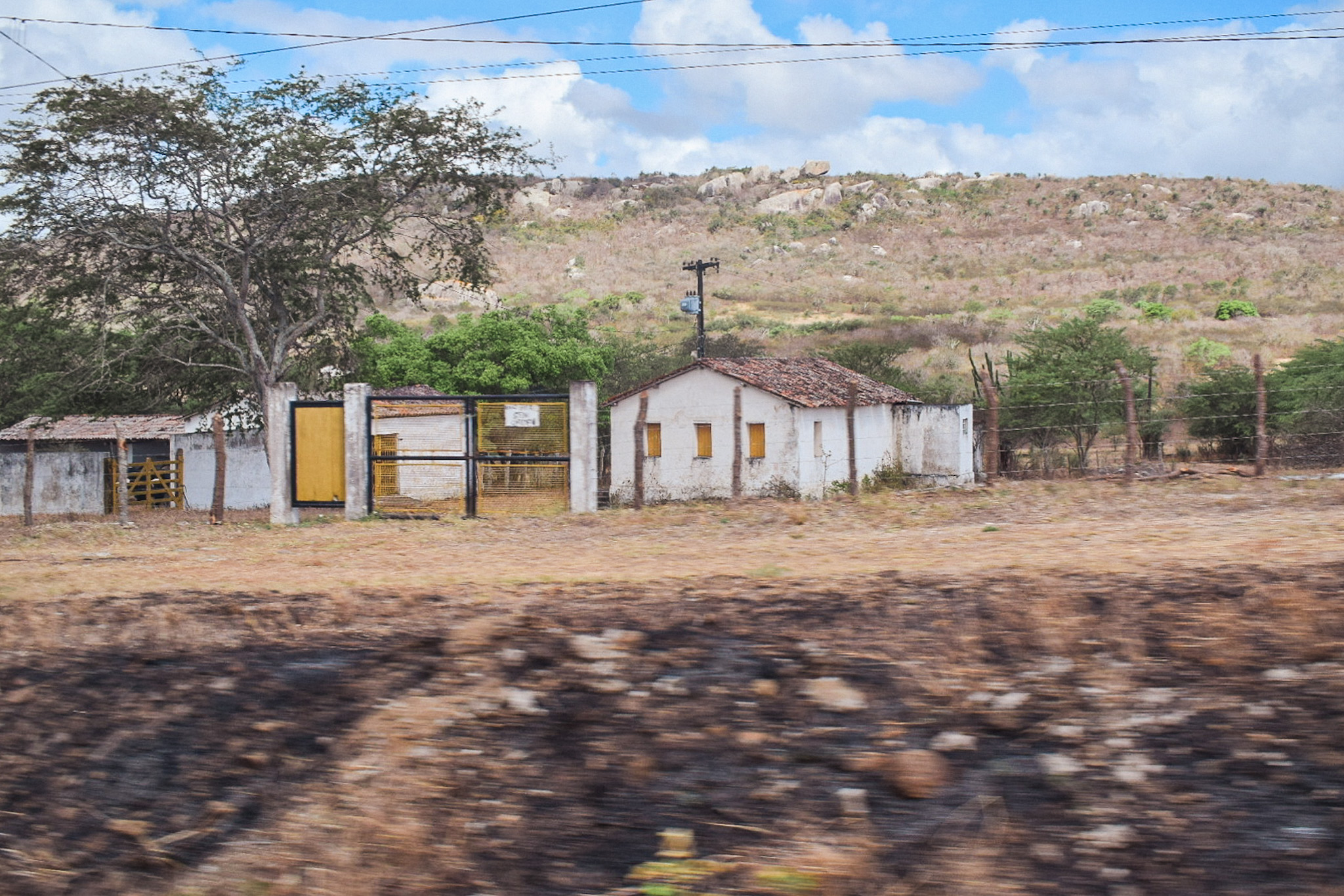 Casebre encontrado no caminho para a Saca de Lã Casebre encontrado no caminho para a Saca de Lã