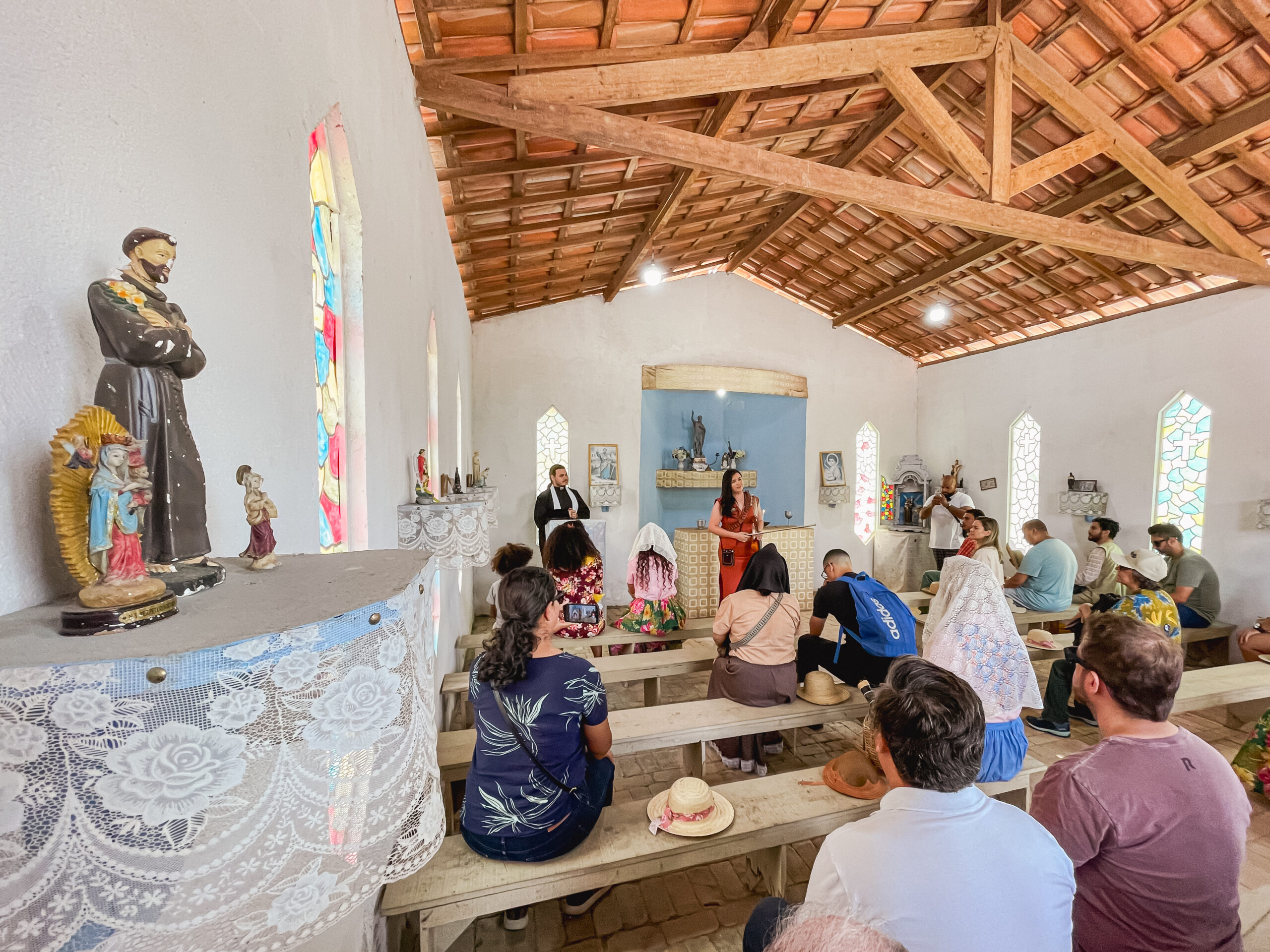 Missa na igrejinha da Vila Sítio São João