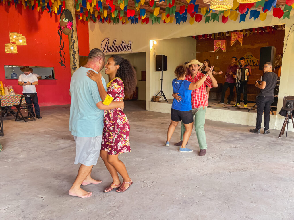 O forró também esteve na programação e os participantes da famtour puderam se divertir