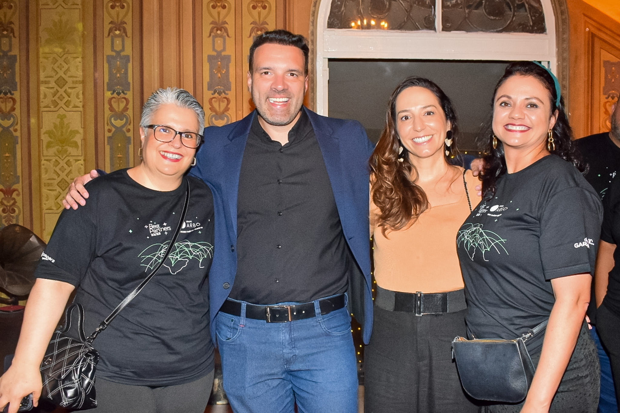 O encontro teve por objetivo estreitar laços entre o grupo e seus fornecedores O encontro teve por objetivo estreitar laços entre o grupo e seus fornecedores