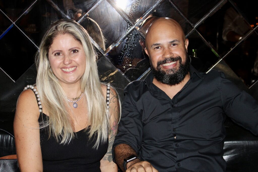 Cecília Batista, da Ermanes Travel, e Fabiano Araújo, da RCA