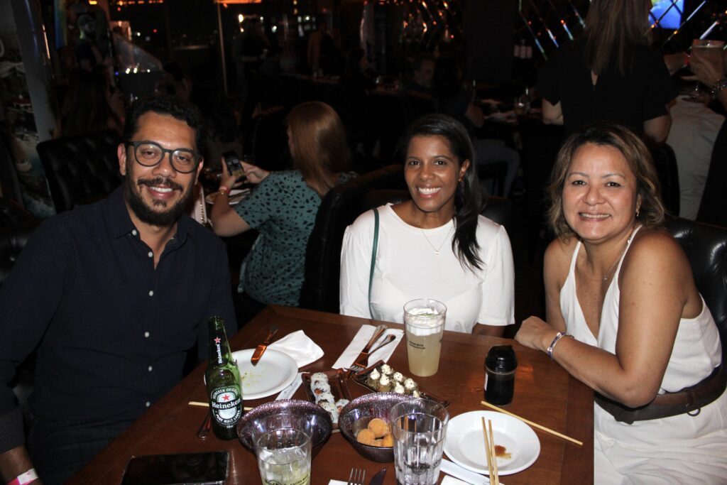 Daniel Pimentel, da Abreutur, Caroline Ferreira, da Cau Destinos, e Sandra Matuchita, da Abreutur