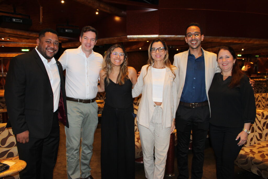 Jonathan Guedes, Carlos Coscione, sabelly Simoncello, Caroline Passos, Mario Silva e Elisa Gonzalez, da Costa