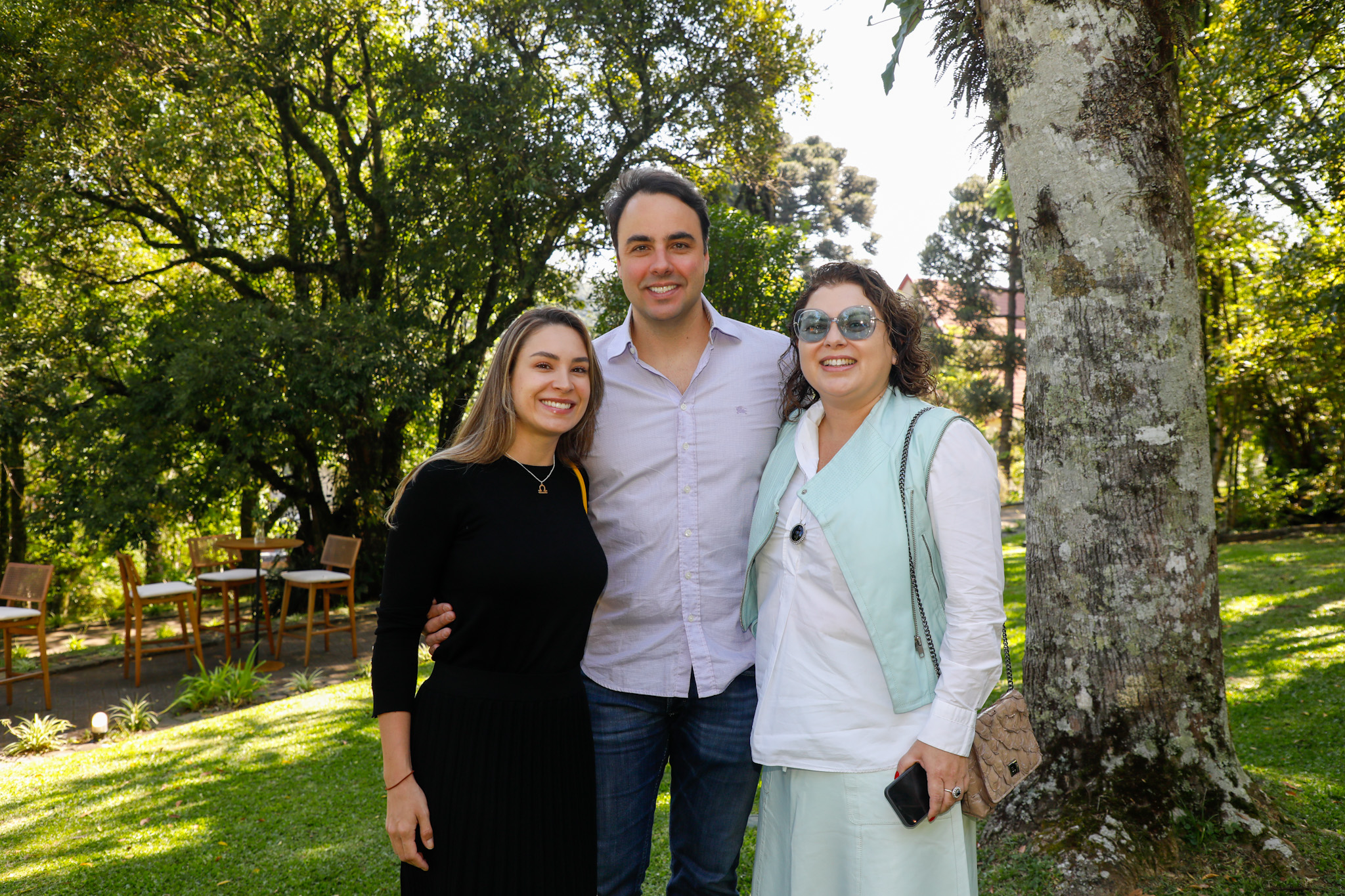 Laryssa e Diego Vailatti, do Grupo Pedra da Ilha, e Claudia Silva Laryssa e Diego Vailatti, do Grupo Pedra da Ilha, e Claudia Silva