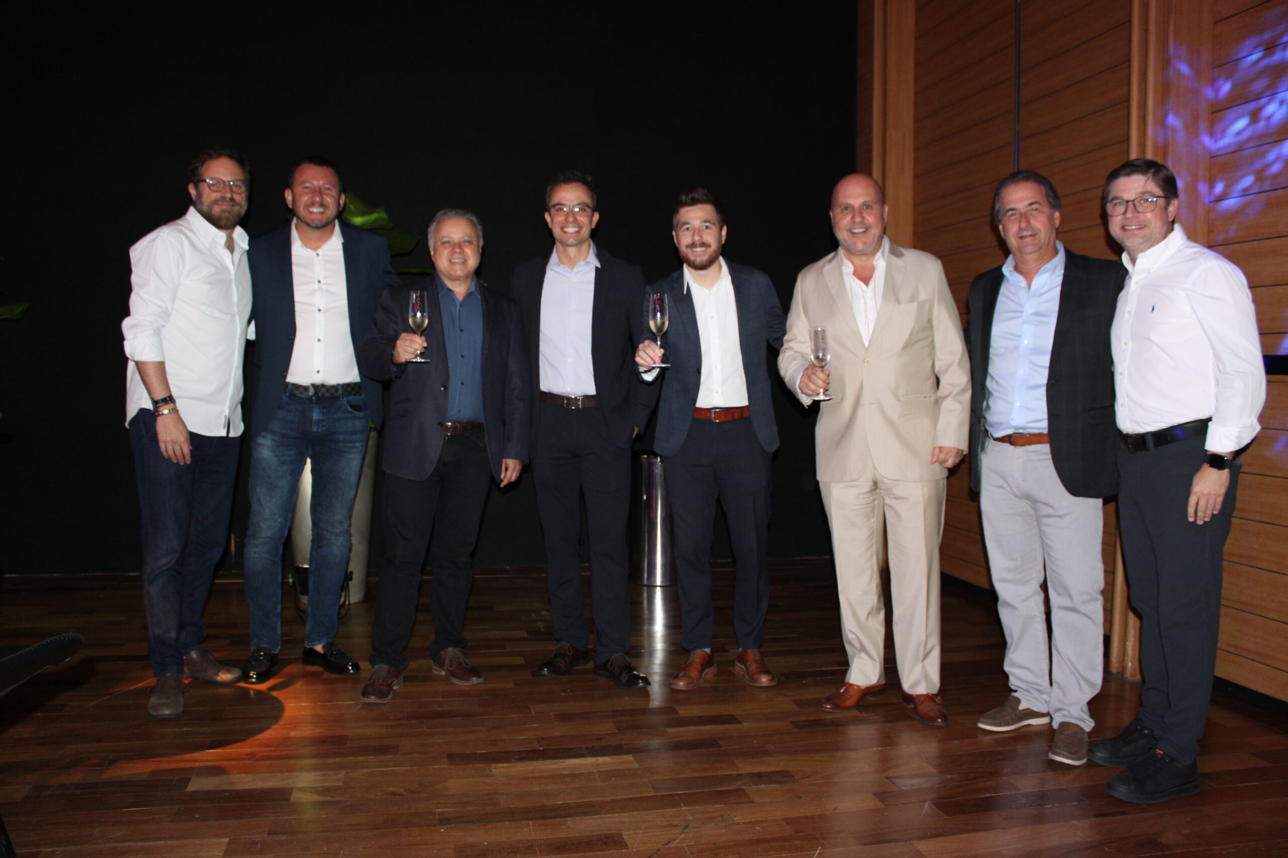 Luti Guimarães, da BeFly Wagner Chaves, da Sakura Carlos Prado, da Tour House, Lucas Tyller, da Tyller, Danillo Barbizan, da Delta, Carlos Vasquez, da LTN, Heuvecio Garofalo, da Confiança, e Bob Rosatto, da Decolar Luti Guimarães, da BeFly Wagner Chaves, da Sakura Carlos Prado, da Tour House, Lucas Tyller, da Tyller, Danillo Barbizan, da Delta, Carlos Vasquez, da LTN, Heuvecio Garofalo, da Confiança, e Bob Rosatto, da Decolar