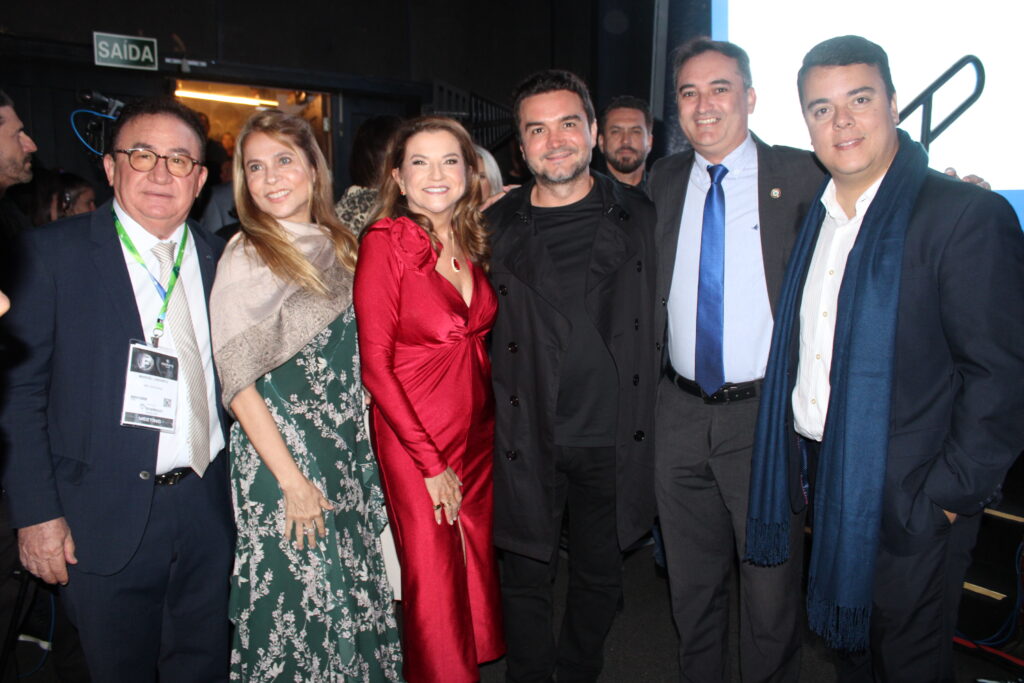 Manoel e Morgana Linhares, Marta Rossi, Celso Sabino, Ferdinando Lucena e Allan Sales