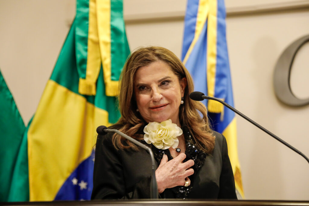 Marta Rossi do Festuris Marta Rossi recebe a Medalha de Mérito da Academia Brasileira de Eventos e Turismo; fotos