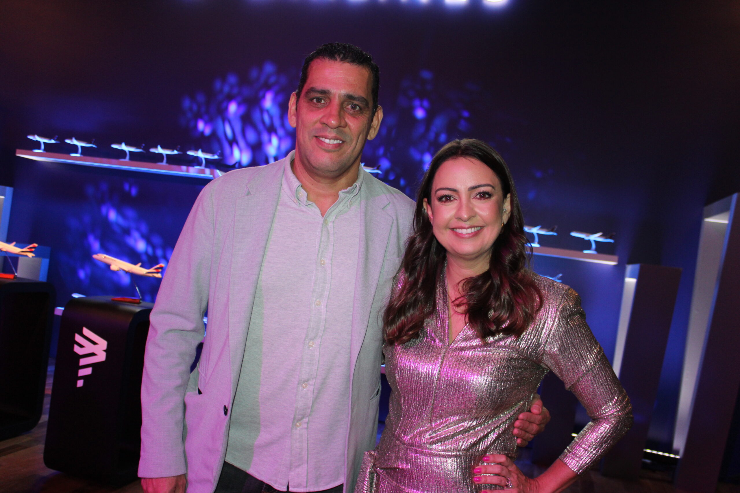 Siderley Santos, do Grupo Arbaitman, e Aline Mafra, da Latam Siderley Santos, do Grupo Arbaitman, e Aline Mafra, da Latam