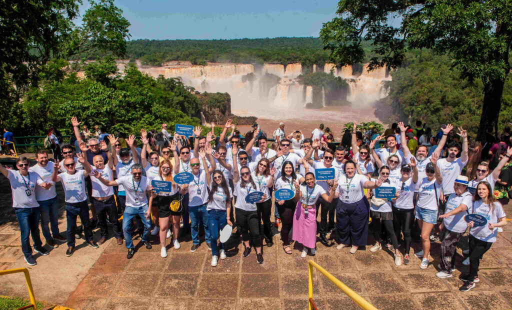 Visitantes de 41 países participam do #CataratasDay nas Cataratas do Iguaçu Visitantes de 41 países participam do #CataratasDay nas Cataratas do Iguaçu