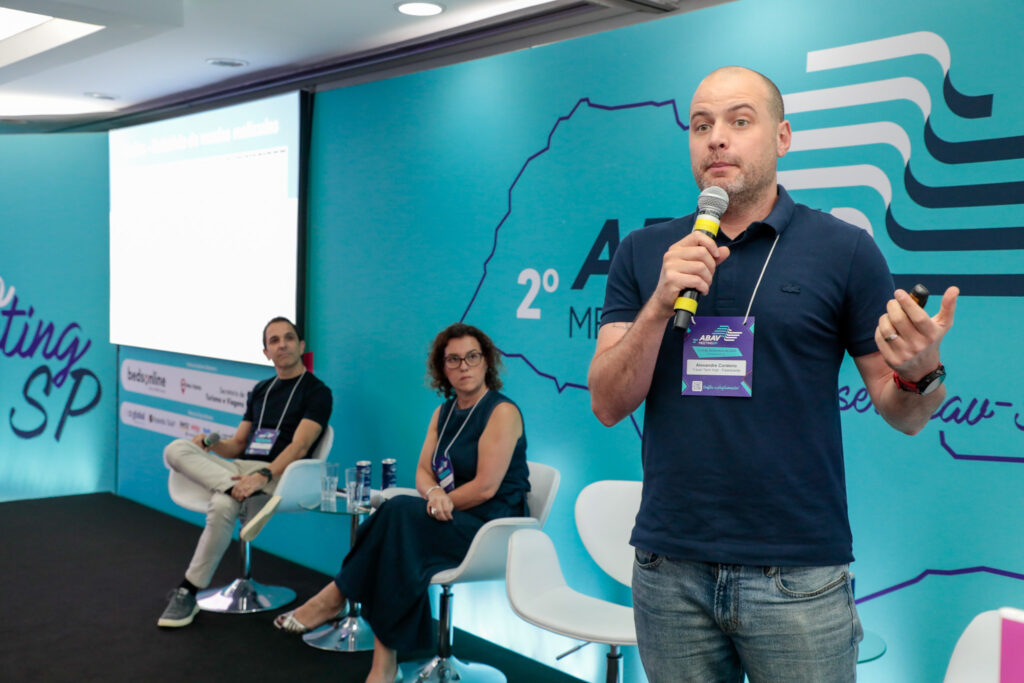 Alexandre Cordeiro da Travel Tech Hub Ferramentas para impulsionar fluxo de trabalho e vendas viram pauta do Abav MeetingSP