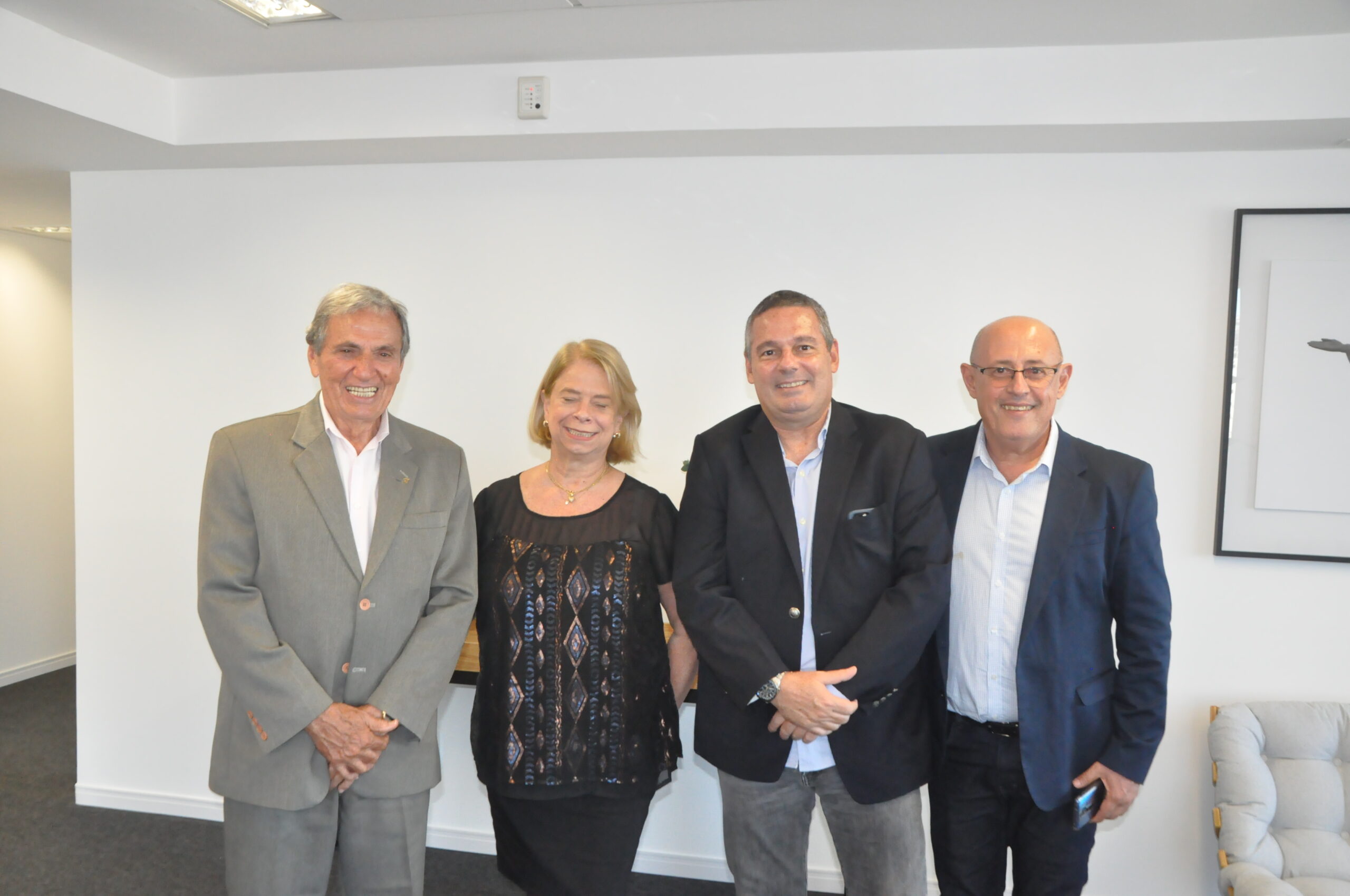 Caetano Lourenço, Adriana Homem de Carvalho, Rodrigo Moreira e Edmilson Ladeira, da FecomércioRJ Caetano Lourenço, Adriana Homem de Carvalho, Rodrigo Moreira e Edmilson Ladeira, da FecomércioRJ