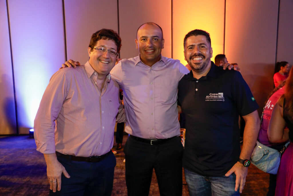César Turlao, da Aeroméxico, Luís Fernando, da Sabre, e Raphael Lucca, da Copa Airlines