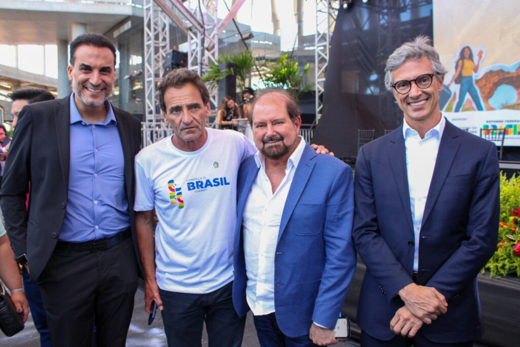 Cláudio Vilanova, da CVC Corp, Milton Zuanazzi, do MTur, Guilherme Paulus, da CVC Corp, e Marco Ferraz, da Clia Brasil