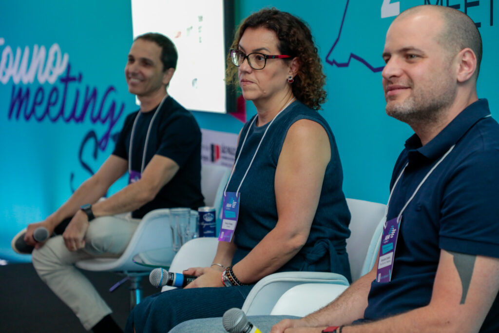 Daniel Biancareli, da Monde, Patrícia Thomás, da Omnibees, e Alexandre Cordeiro, da Travel Tech Hub