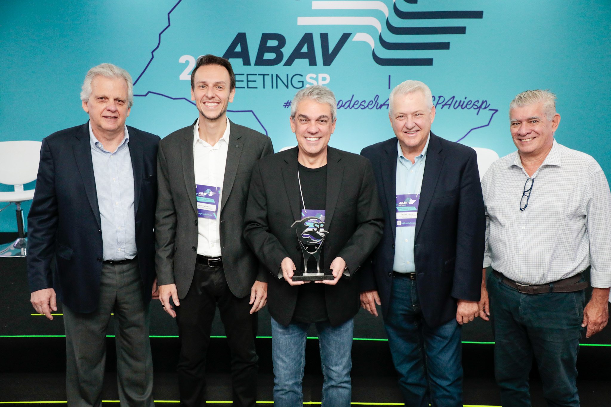 Edmar Bull, Bruno Waltrick, Fernando Santos, Willian Perico, e Marcelo Matera, da Abav-SP Aviesp Edmar Bull, Bruno Waltrick, Fernando Santos, Willian Perico, e Marcelo Matera, da Abav-SP Aviesp