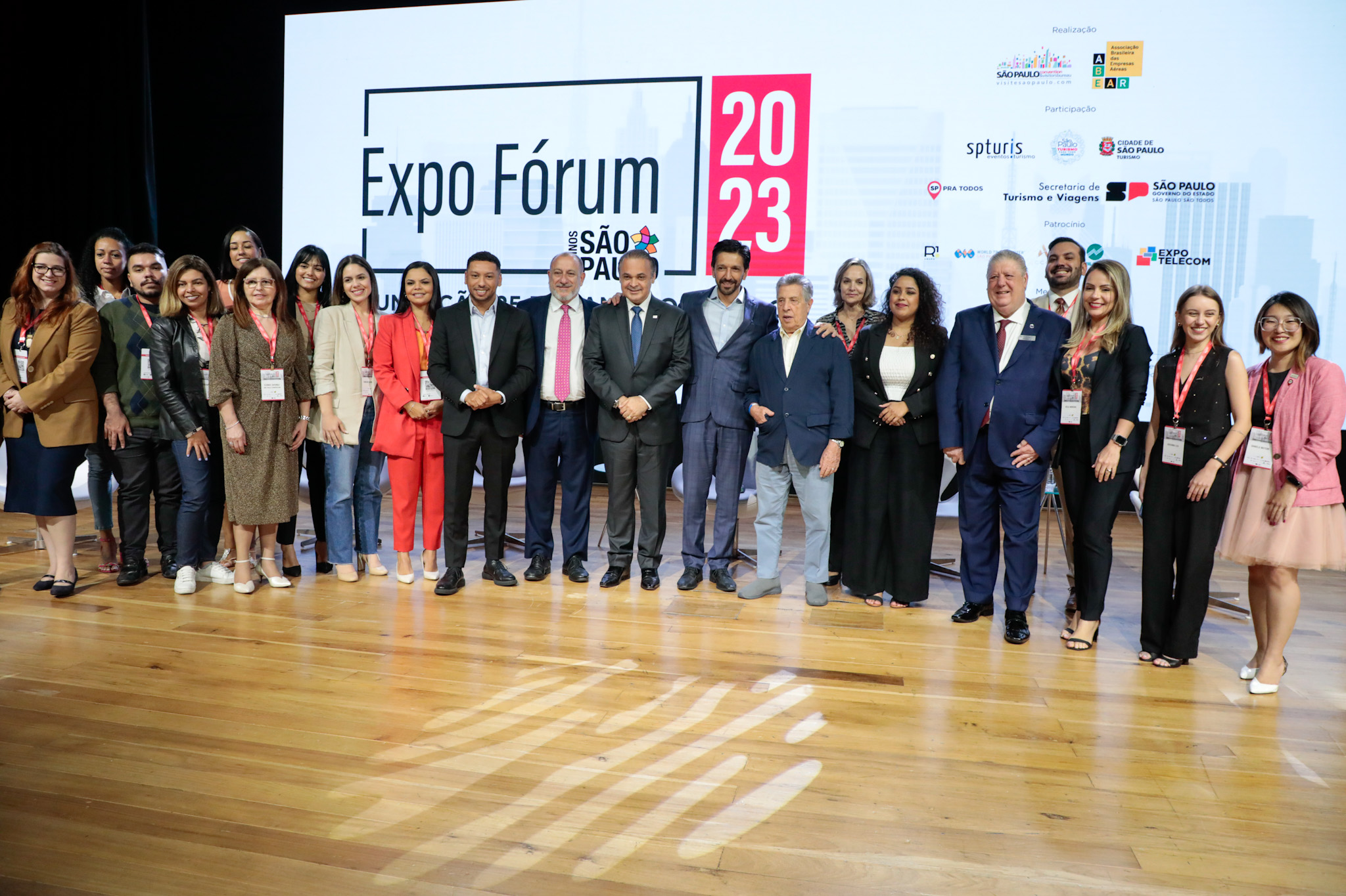 Equipes da SPCVB e da Secretaria Municipal de Turismo de São Paulo Equipes da SPCVB e da Secretaria Municipal de Turismo de São Paulo
