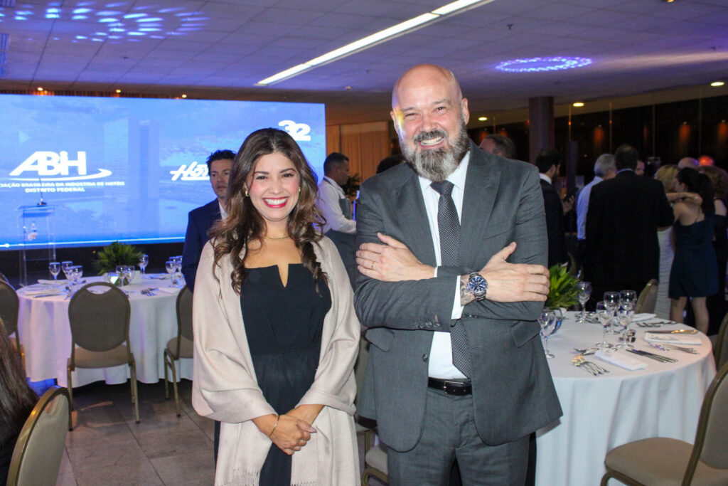 Fabiana Lacerda, gerente do Brasília Palace Hotel, Jean Nogueira do Royal Tulip Brasília Alvorada