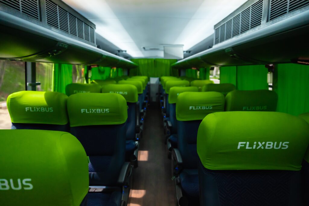 FlixBus Brazil Interiour Seats 03 FlixBus expande atuação em rotas de São Paulo e Paraná com promoção de passagens