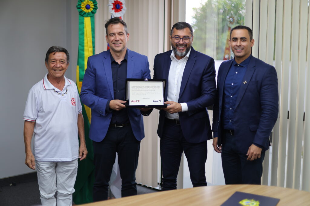 Azul será a patrocinadora e companhia aérea oficial do Festival Folclórico de Parintins 2024 Azul será a patrocinadora e companhia aérea oficial do Festival Folclórico de Parintins 2024