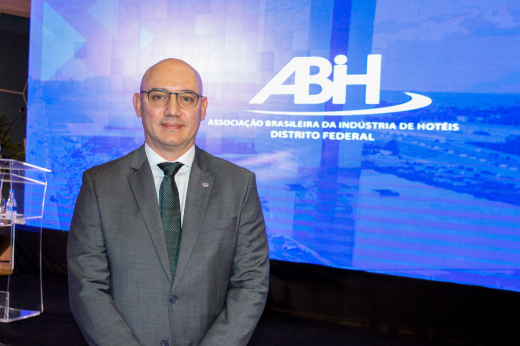 Henrique Severien, presidente da ABIH-DF
