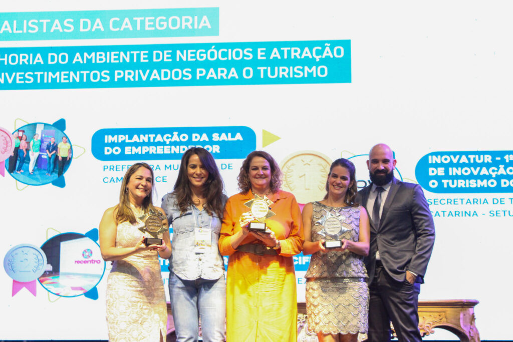 Premiados da categoria "Melhoria do Ambiente de Negócios e Atração de Investimentos Privados para o Turismo"