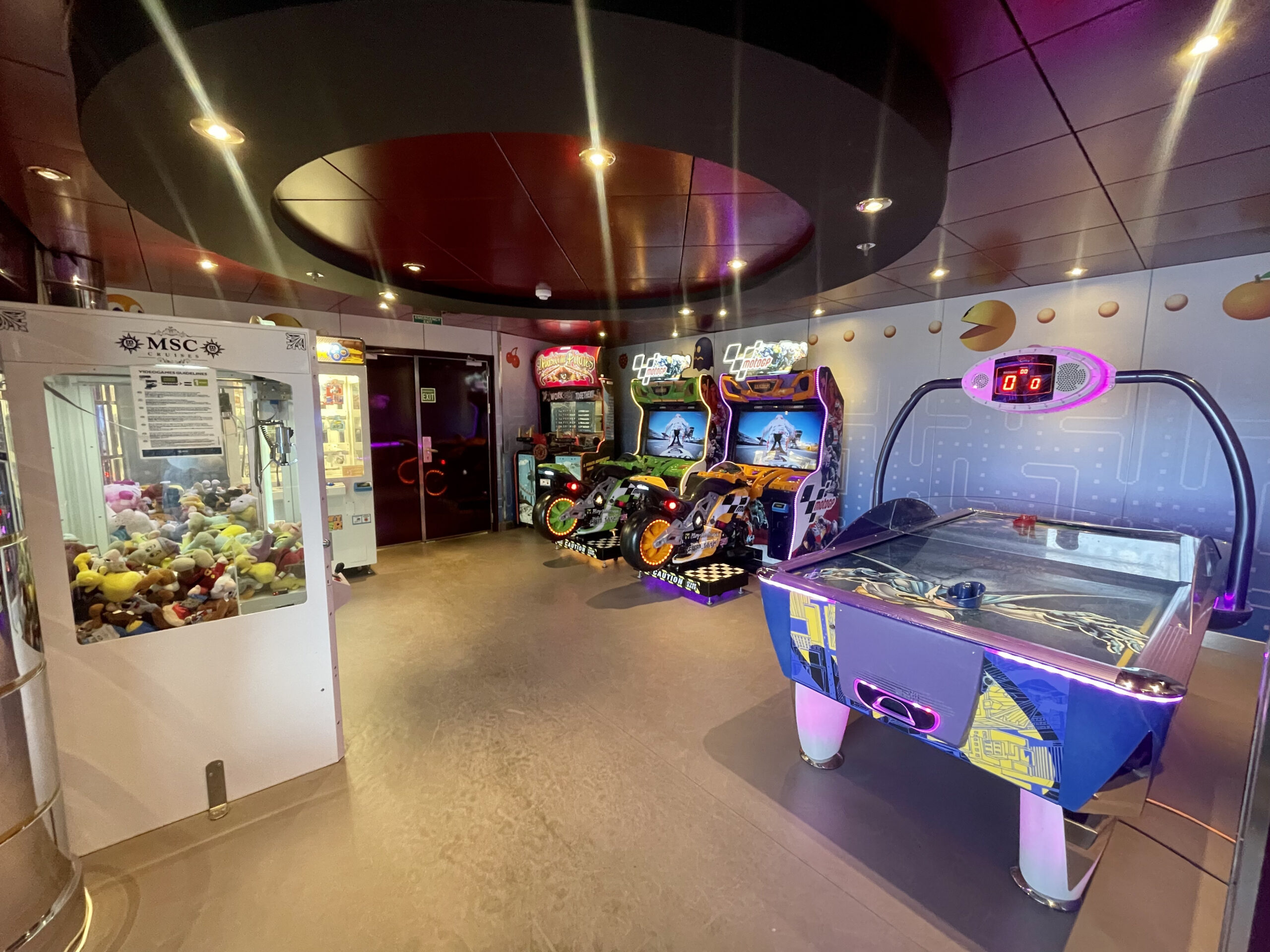 Arcade do MSC Lirica