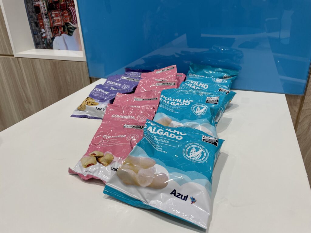 Os famosos snacks da Azul disponíveis na loja
