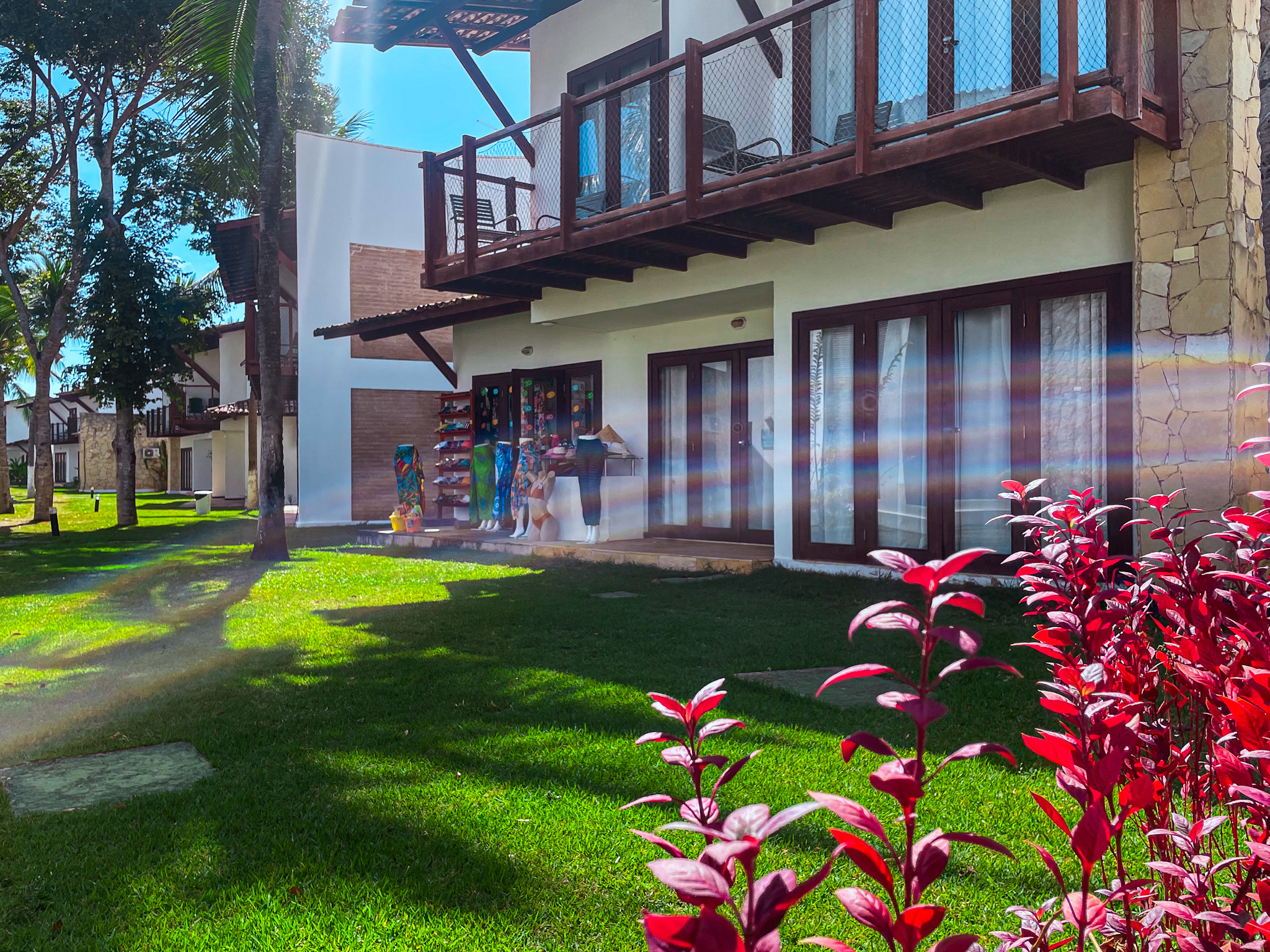 O hotel Sun Bay possui lojas com itens de beleza, vestuário e souvenirs O hotel Sun Bay possui lojas com itens de beleza, vestuário e souvenirs