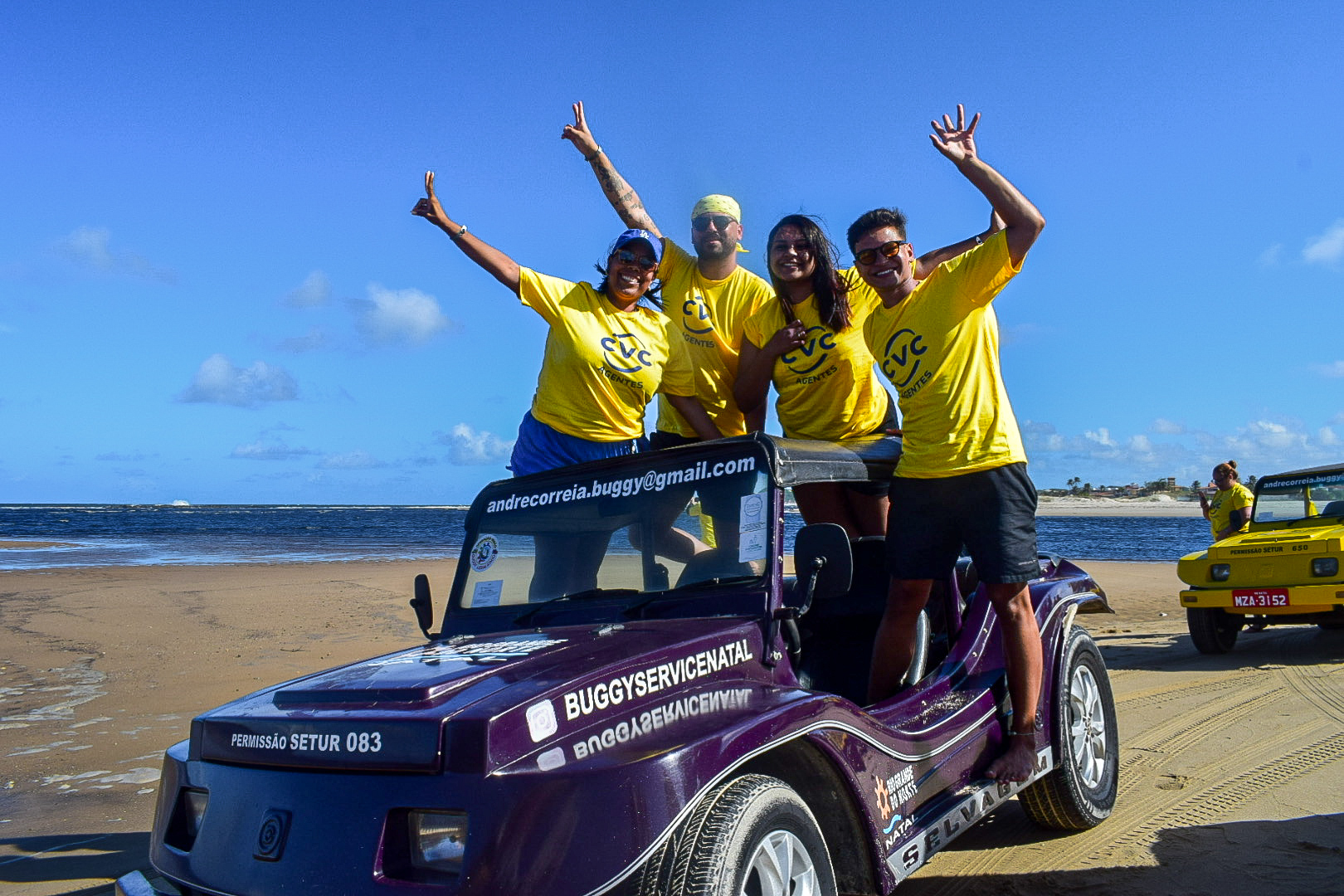 Grupos de quatro agentes foram formados para viverem a experiência do buggy Grupos de quatro agentes foram formados para viverem a experiência do buggy