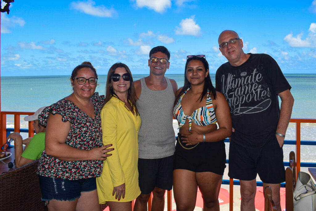 Os agentes de viagens ficaram algumas horas no Miramar aproveitando a praia e a estrutura Os agentes de viagens ficaram algumas horas no Miramar aproveitando a praia e a estrutura