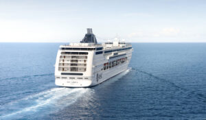 MSC Cruzeiros cancela Grand Voyage do MSC Lirica com destino ao Brasil; veja alternativas para passageiros