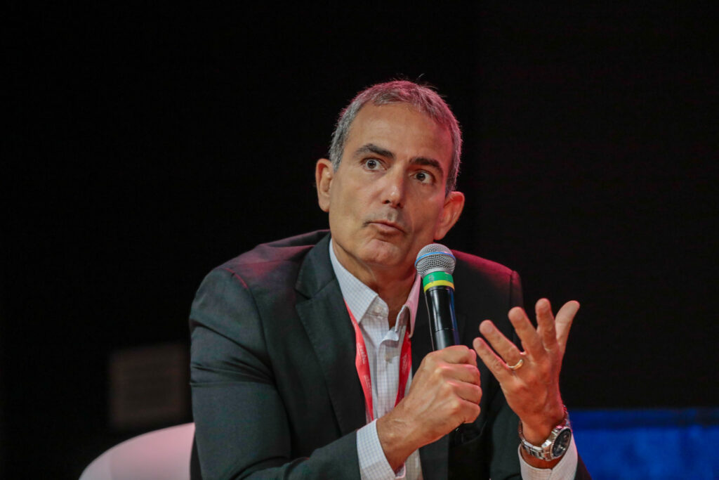 Mauricio Duval, do Fiera Milano