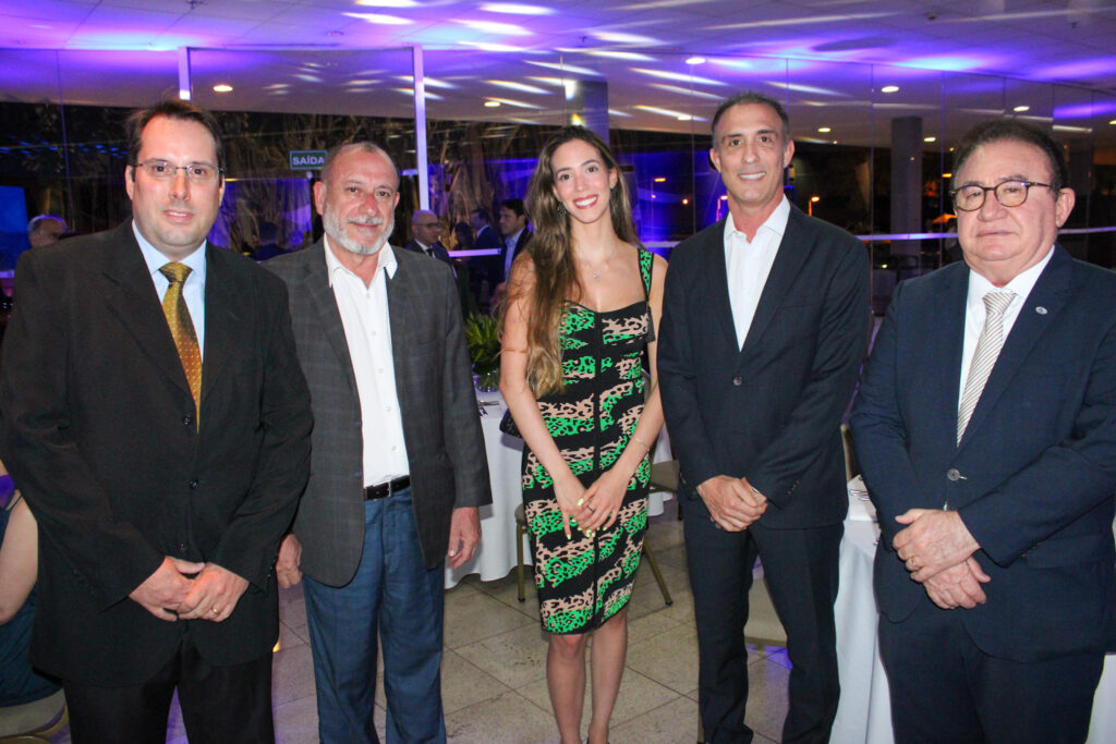 Paulo Palhas, Brasília e Região CVB, Toni Sando, SPCVB, Valentina Suaiden, CICB, Ulysses Guimarães, Centro de Convenções de Brasília, e Manoel Linhares, ABIH Nacional