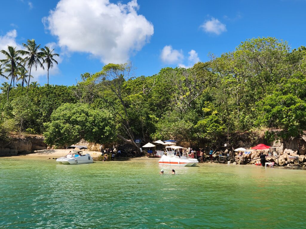 Prainha de Guadalupe e suas argilas milagrosas Carneiros, um paraíso a 50km de Porto de Galinhas (PE); veja fotos