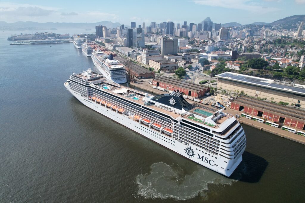 Porto do Rio receberá oito navios e cerca de 40 mil turistas nesta segunda quinzena de janeiro Porto do Rio receberá oito navios e cerca de 40 mil turistas nesta segunda quinzena de janeiro