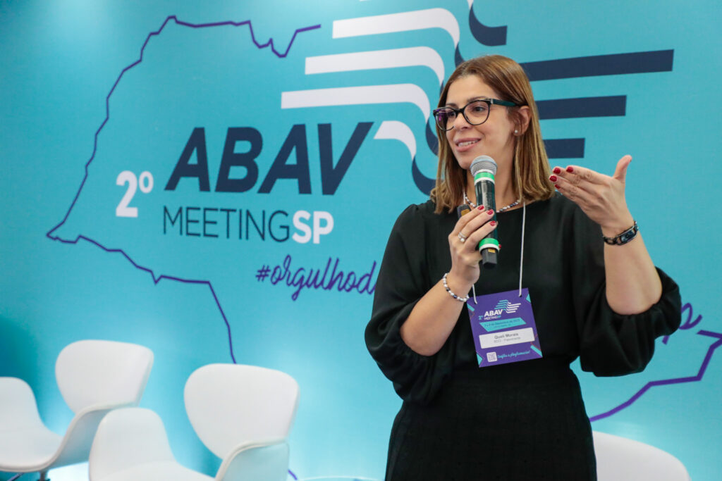 Queli Moraes, da BDO, na Abav Meeting SP