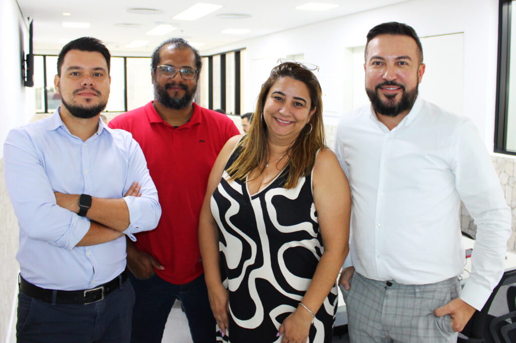 New Age abre nova sede, quintuplica número de clientes ativos e prepara nova logomarca New Age abre nova sede, quintuplica número de clientes ativos e prepara nova logomarca