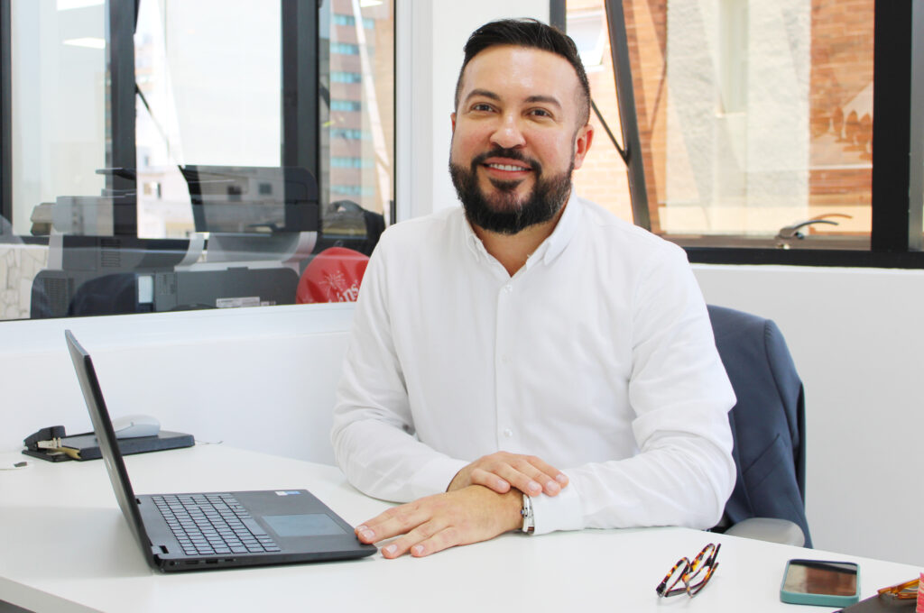 New Age abre nova sede, quintuplica número de clientes ativos e prepara nova logomarca New Age abre nova sede, quintuplica número de clientes ativos e prepara nova logomarca