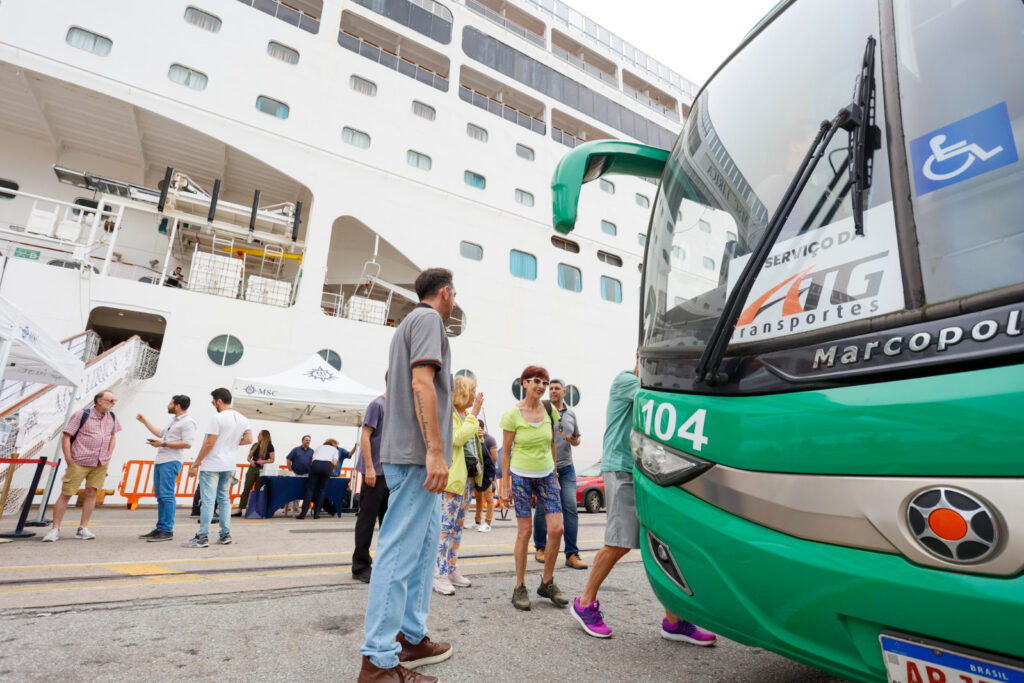 Mais de 5 mil pessoas chegam a Paranaguá (PR) no fim de semana em navios de cruzeiro