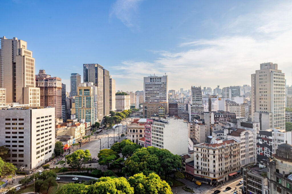 Quais são os bairros mais reservados para o fim de ano no Rio de Janeiro e em São Paulo?