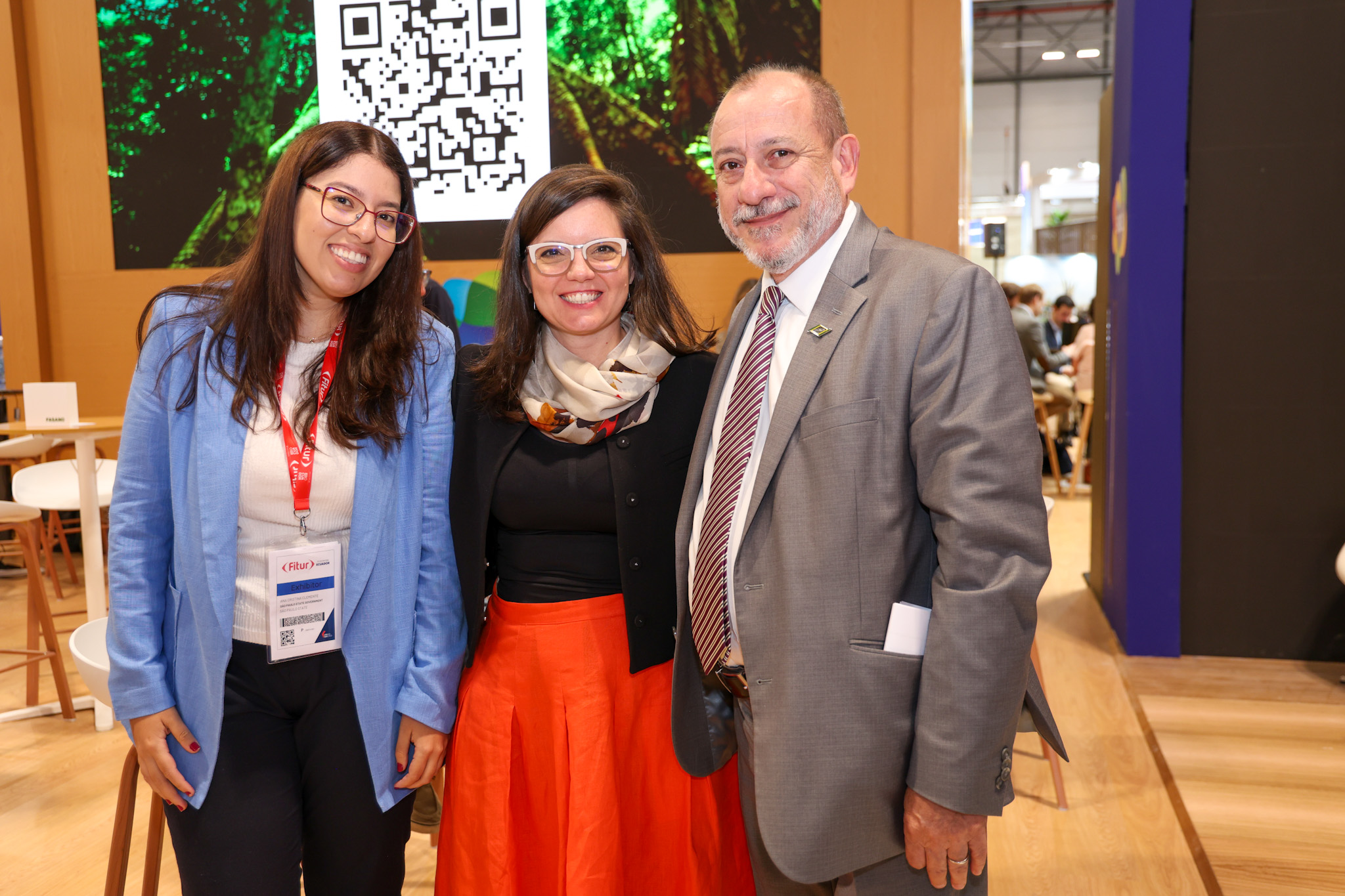 Ana Clemente, da Setur-SP; Jaqueline Gil, da Embratur; e Toni Sando, do Visite São Paulo e Unedestinos Ana Clemente, da Setur-SP; Jaqueline Gil, da Embratur; e Toni Sando, do Visite São Paulo e Unedestinos