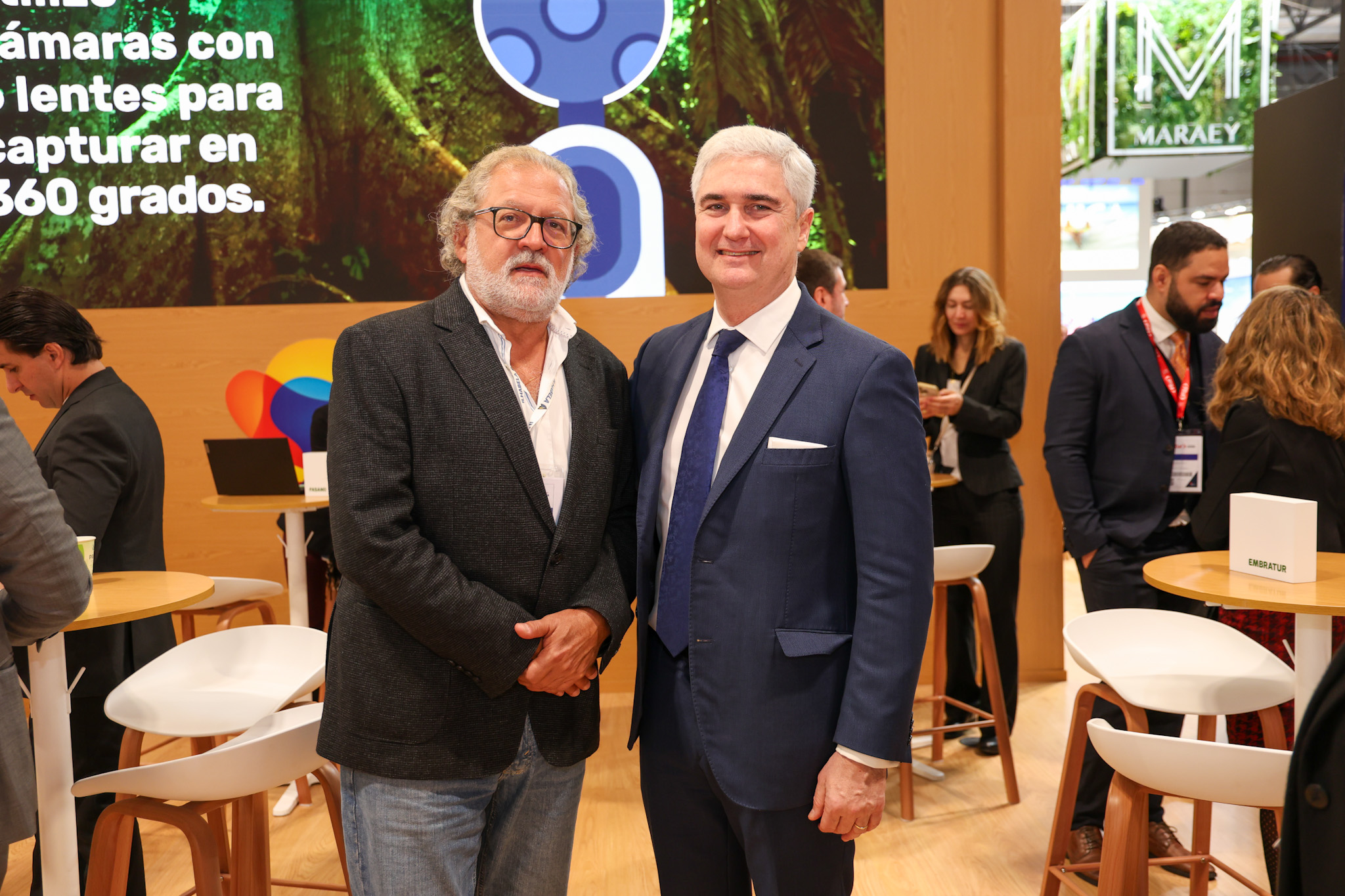 Antonio Colucci, prefeito de Ilhabela e Orlando Leite, embaixador do Brasil na Espanha Antonio Colucci, prefeito de Ilhabela e Orlando Leite, embaixador do Brasil na Espanha