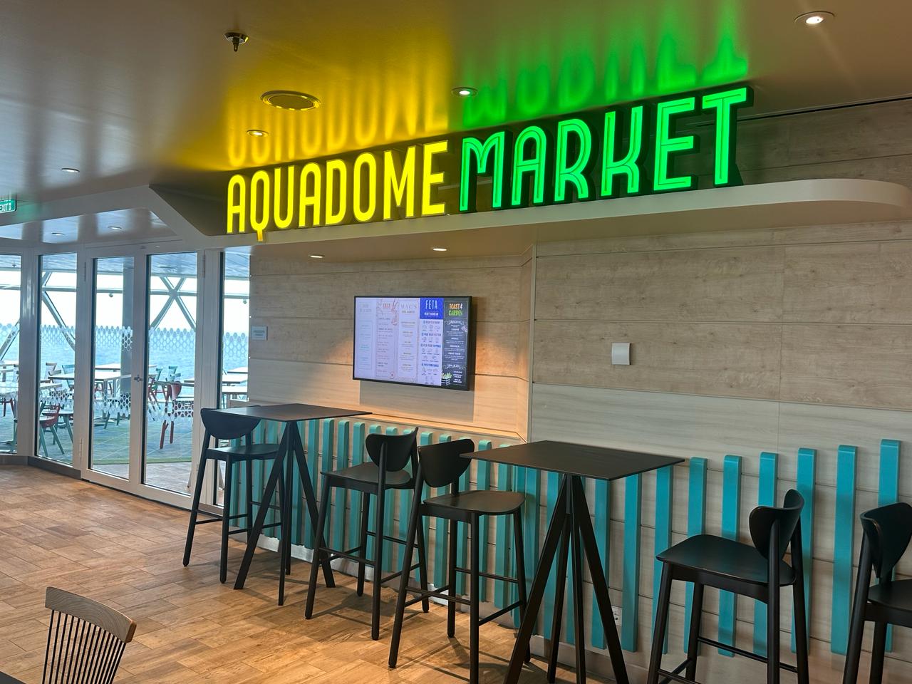 Aquadome Market possui diversas opções de restaurantes Aquadome Market possui diversas opções de restaurantes