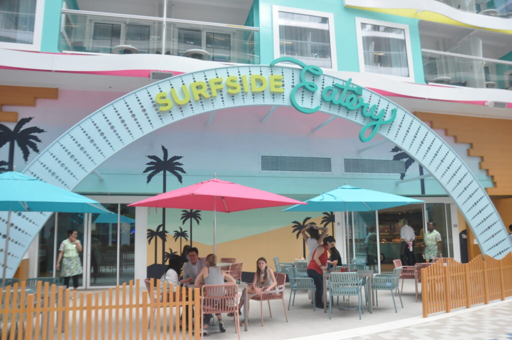 Área gastronômica do Surfside