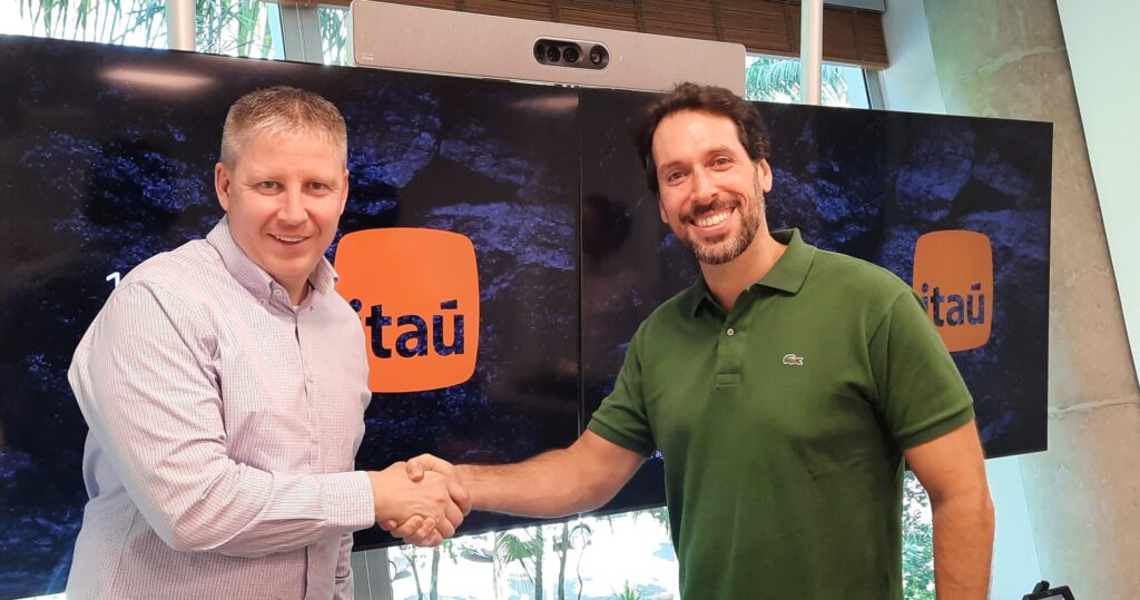 Azul e Itaú anunciam renovação de parceria para cartões com benefícios exclusivos aos clientes Azul e Itaú anunciam renovação de parceria para cartões com benefícios exclusivos aos clientes