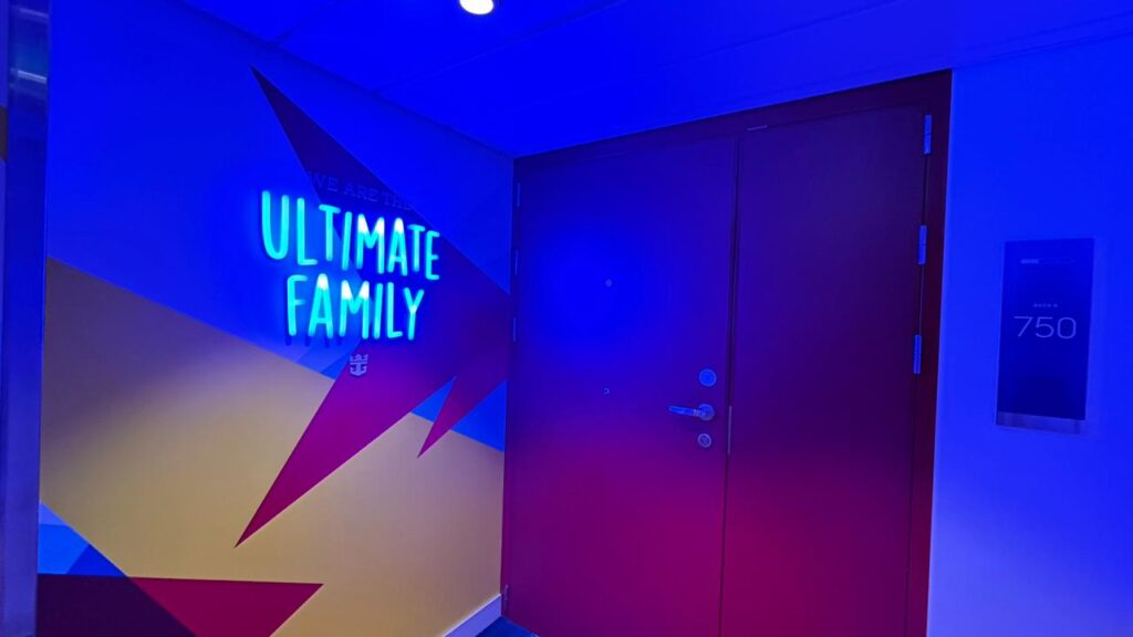 Entrada da Ultimate Family Townhouse