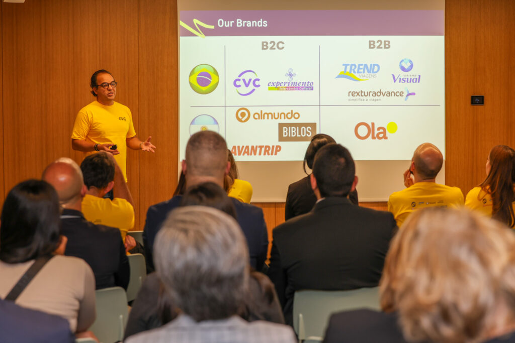 Fábio Godinho, CEO da CVC Corp durante evento em Madri