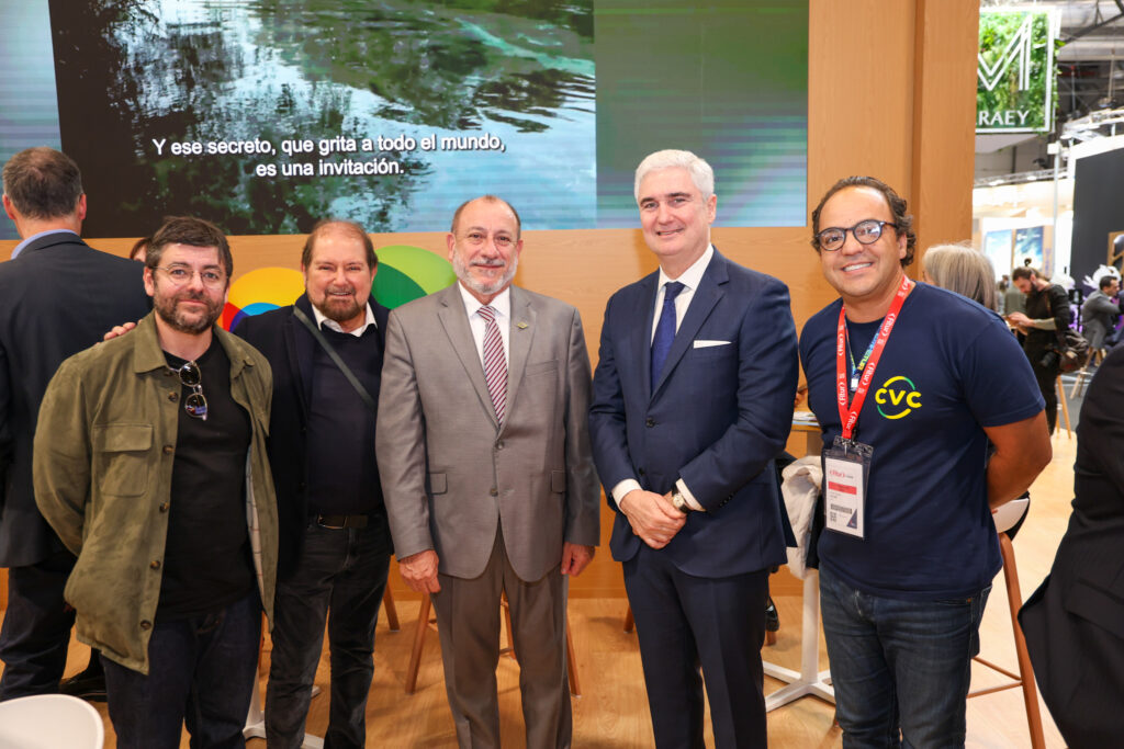 Gustavo Paulus, Guilherme Paulus, Toni Sando, Orlando Leite e Fábio Godinho